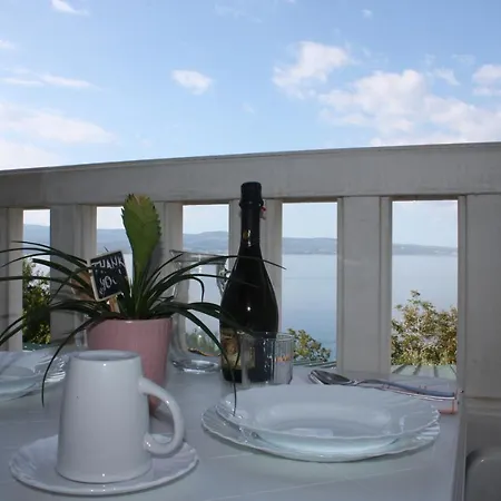 Apartamento Dvor Omiš