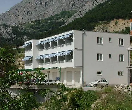 Dvor Omiš