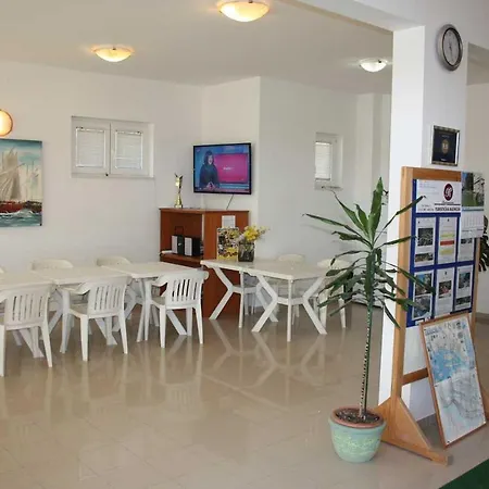 Dvor Apartamento Omiš