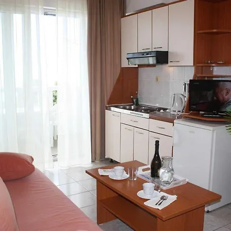 Dvor Apartamento Omiš